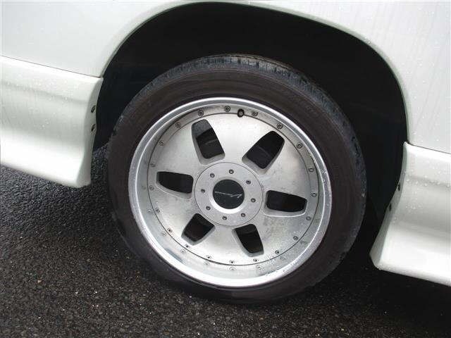 Nissan ELGRAND 2001 7304376-9