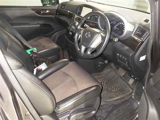 Nissan ELGRAND 2013 7304475-3