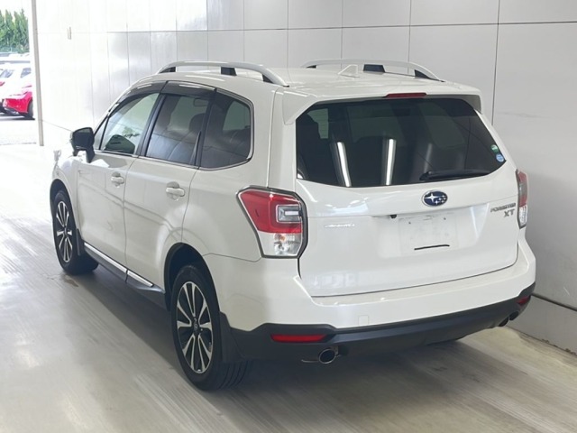 Subaru FORESTER 2015 7300012-1