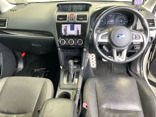 Subaru FORESTER 2015 7300012-4