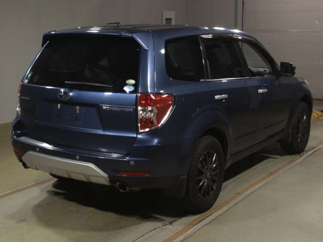 Subaru FORESTER 2011 7300320-1