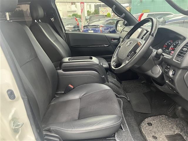 Toyota HIACE VAN 2019 7307062-19
