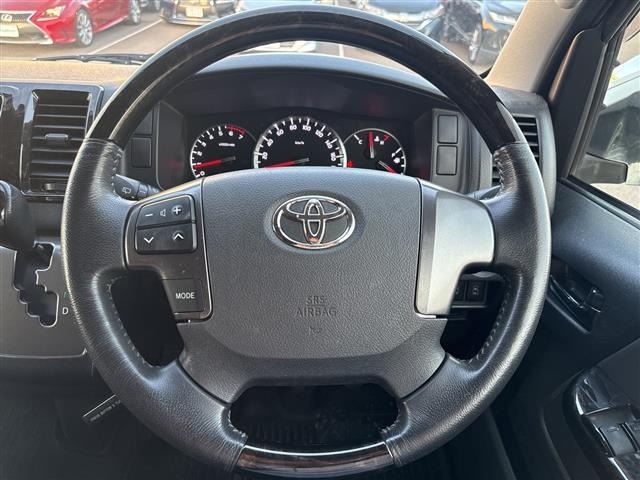 Toyota HIACE VAN 2016 7307092-5