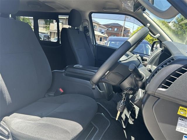 Toyota HIACE VAN 2018 7307133-7