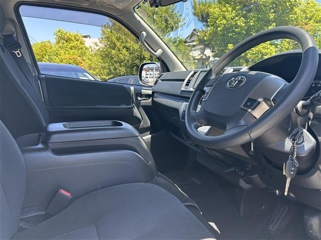 Toyota HIACE VAN 2018 7307133-8