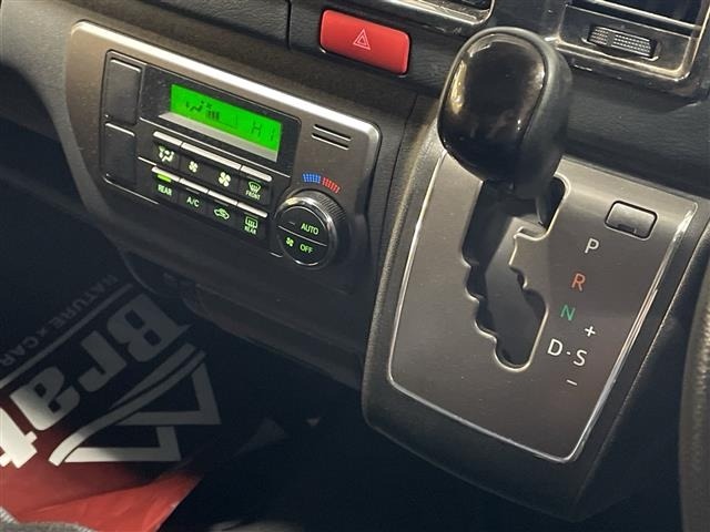 Toyota HIACE VAN 2023 7307134-1