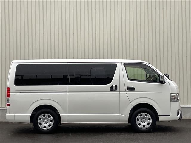 Toyota HIACE VAN 2023 7307134-11