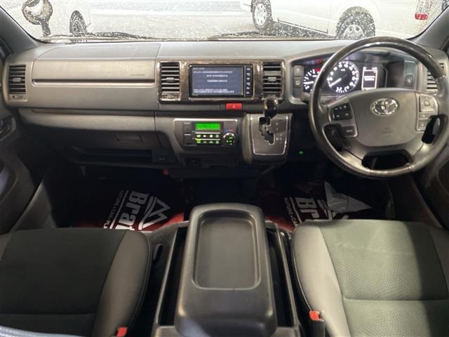 Toyota HIACE VAN 2023 7307134-13