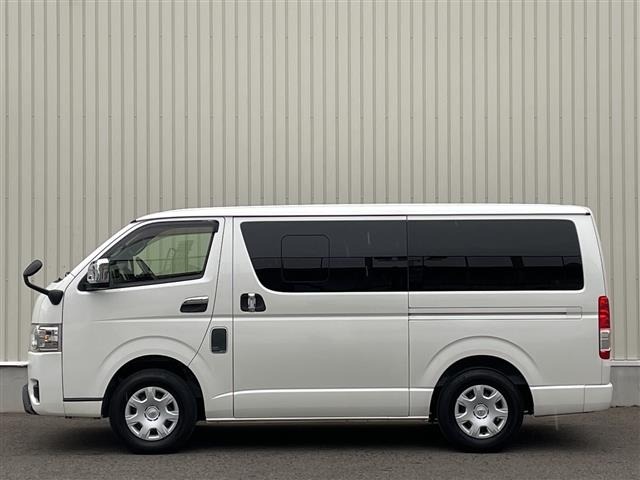 Toyota HIACE VAN 2023 7307134-4