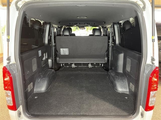 Toyota HIACE VAN 2023 7307134-8