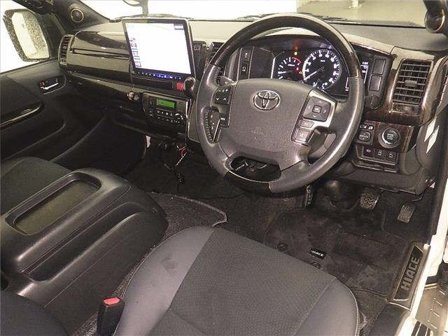 Toyota HIACE VAN 2021 7309188-3