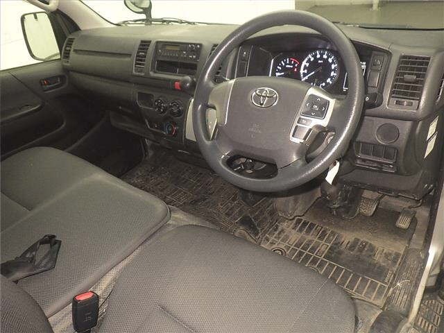 Toyota HIACE VAN 2020 7309201-3