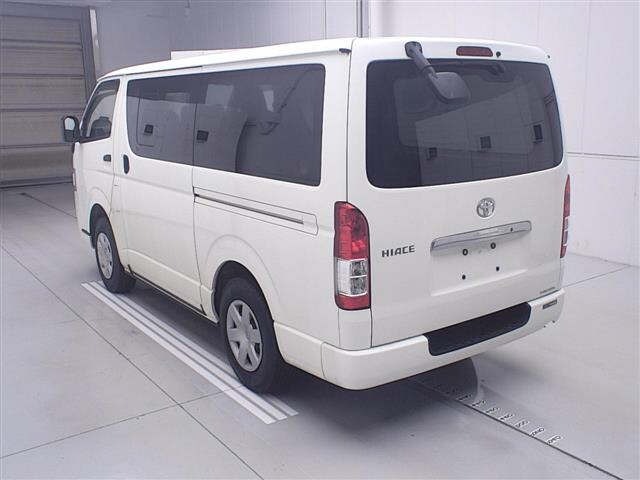 Toyota HIACE VAN 2022 7309202-1