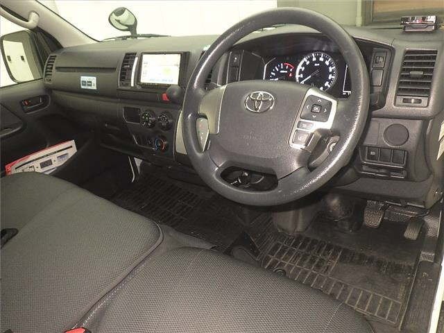 Toyota HIACE VAN 2022 7309228-3