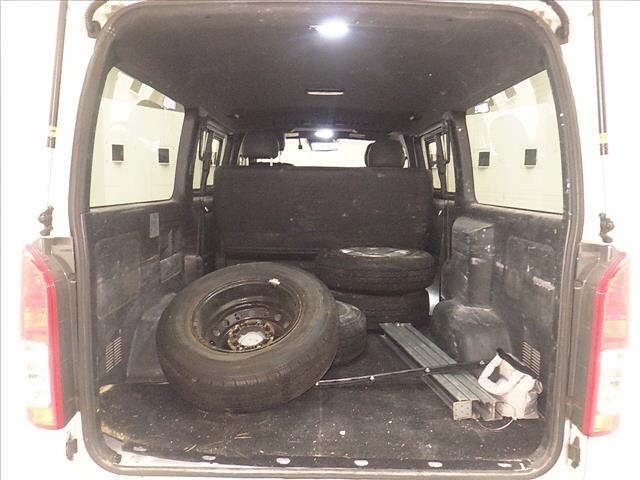 Toyota HIACE VAN 2020 7309258-7
