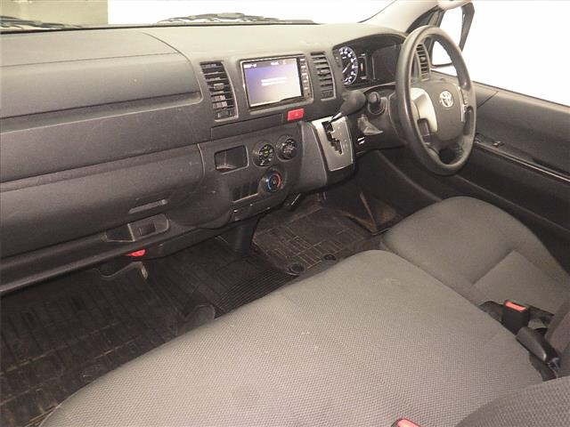 Toyota HIACE VAN 2023 7309274-4
