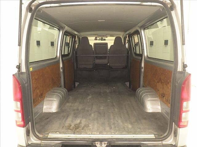 Toyota HIACE VAN 2010 7309321-7