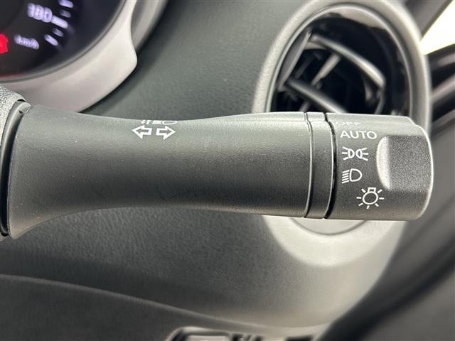 Nissan JUKE 2013 7302047-3