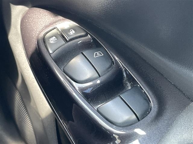 Nissan JUKE 2013 7302051-9
