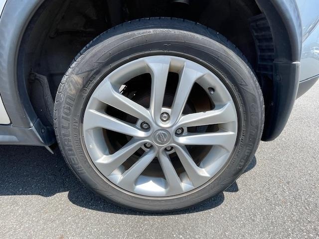 Nissan JUKE 2011 7302052-12