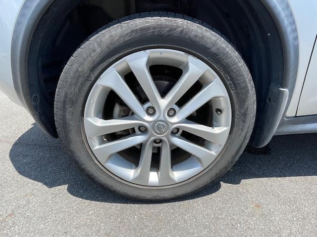 Nissan JUKE 2011 7302052-20