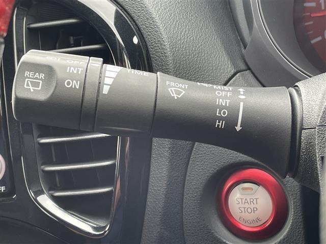 Nissan JUKE 2013 7302088-21