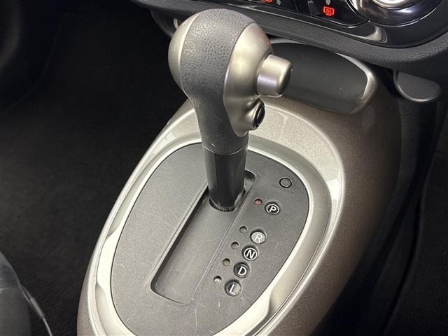 Nissan JUKE 2011 7302089-7