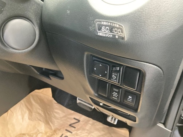 Nissan JUKE 2015 7302117-5