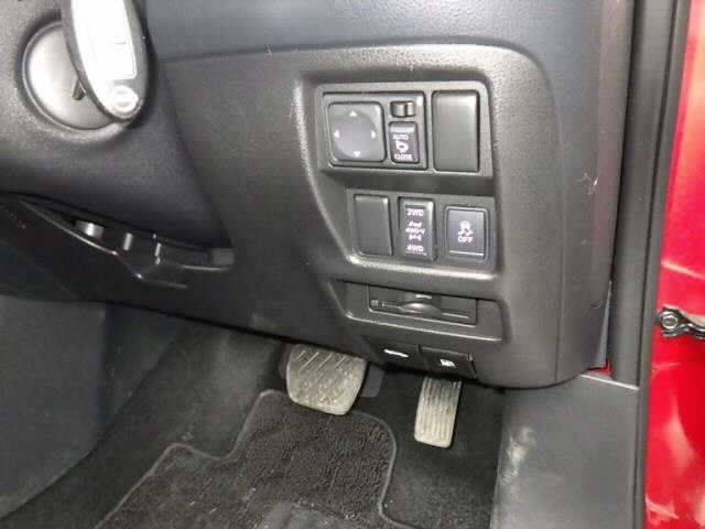 Nissan JUKE 2011 7302192-6