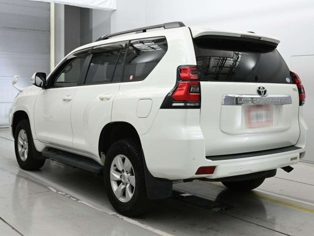 Toyota LAND CRUISER PRADO 2019 7308082-6