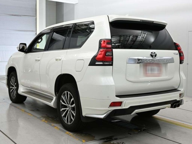 Toyota LAND CRUISER PRADO 2021 7308133-6