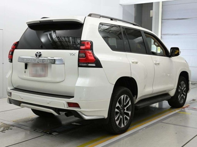 Toyota LAND CRUISER PRADO 2023 7308204-1