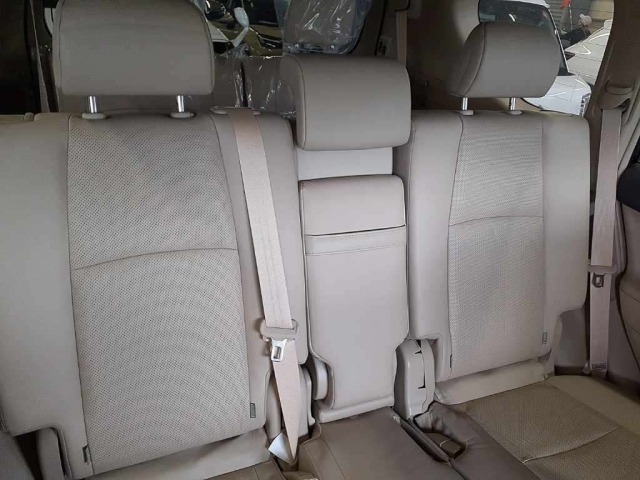 Toyota LAND CRUISER PRADO 2023 7308204-11