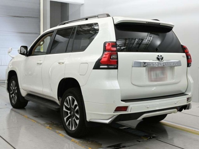 Toyota LAND CRUISER PRADO 2023 7308204-6