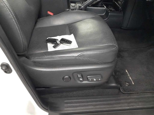 Toyota LAND CRUISER PRADO 2021 7308205-10