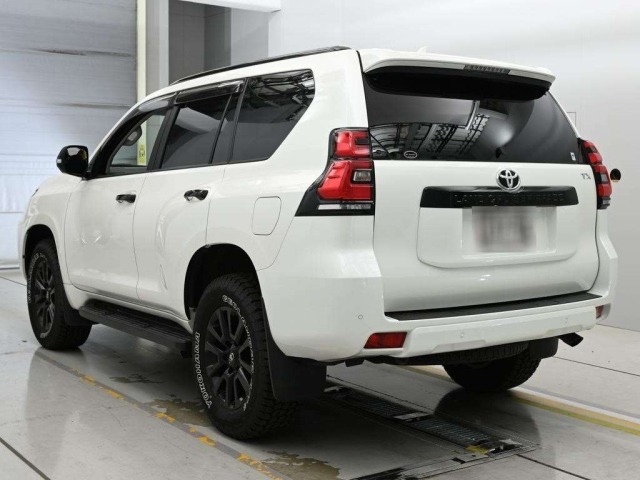 Toyota LAND CRUISER PRADO 2021 7308205-6