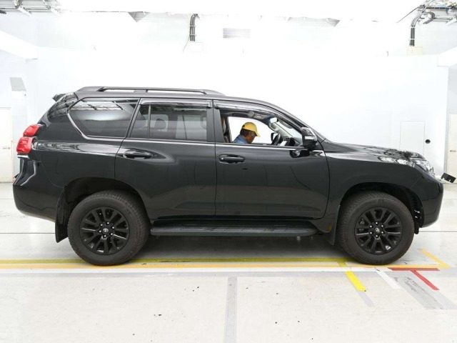 Toyota LAND CRUISER PRADO 2022 7308231-3