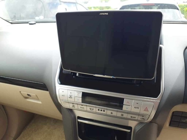 Toyota LAND CRUISER PRADO 2022 7308269-12