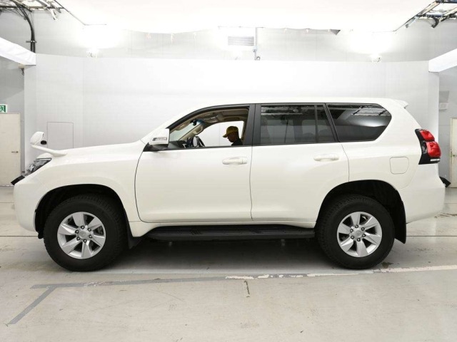 Toyota LAND CRUISER PRADO 2022 7308269-4