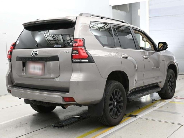 Toyota LAND CRUISER PRADO 2023 7308286-1