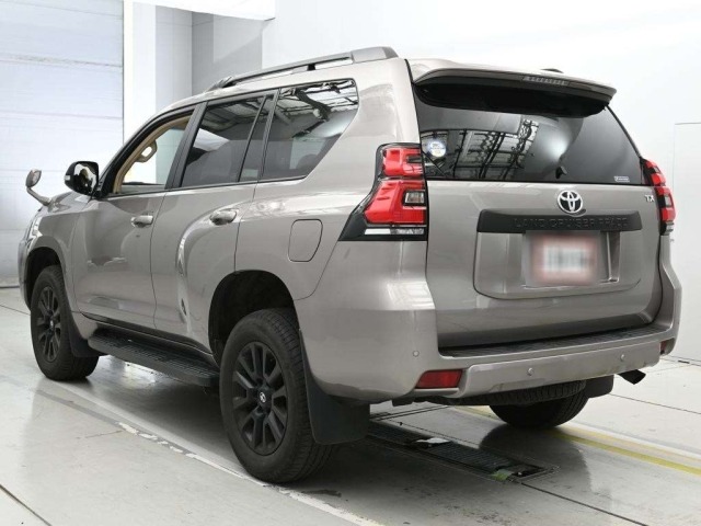 Toyota LAND CRUISER PRADO 2023 7308286-6