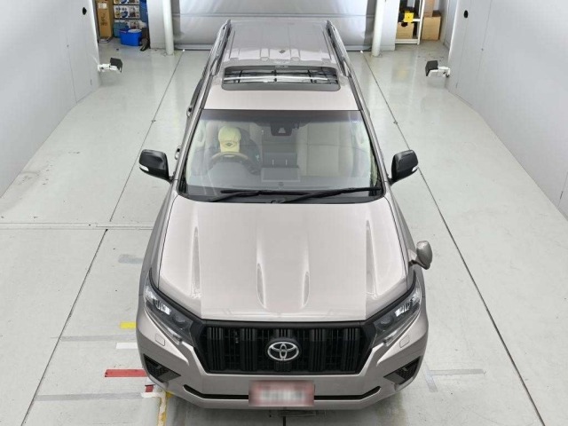 Toyota LAND CRUISER PRADO 2023 7308286-7
