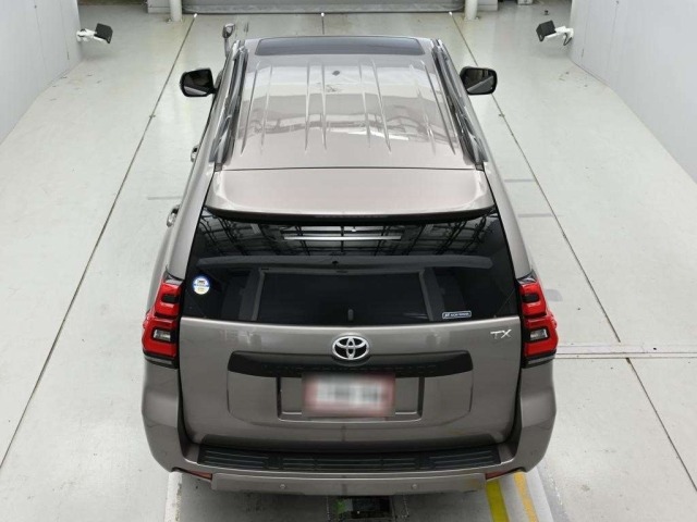 Toyota LAND CRUISER PRADO 2023 7308286-8