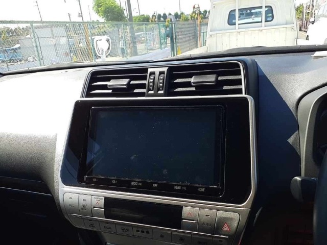 Toyota LAND CRUISER PRADO 2023 7308330-12