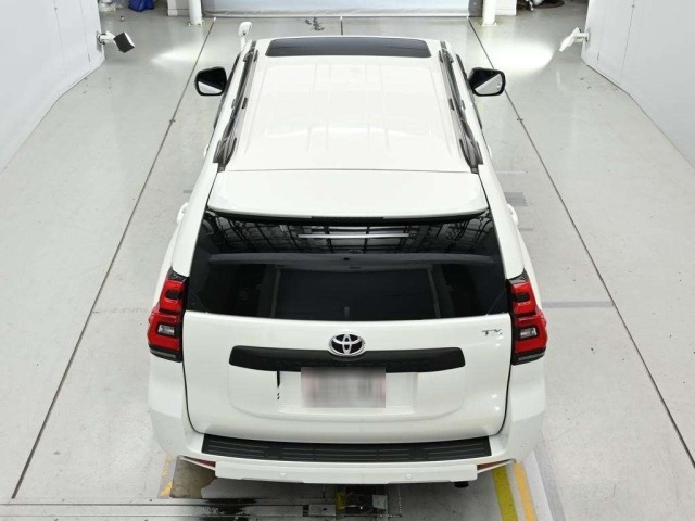 Toyota LAND CRUISER PRADO 2023 7308330-8