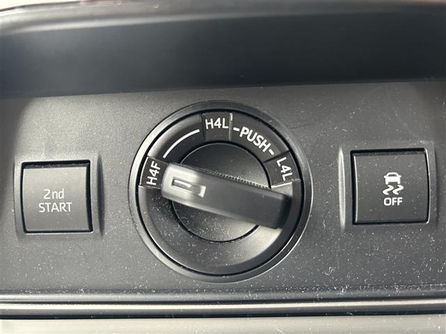 Toyota LAND CRUISER PRADO 2023 7310264-4