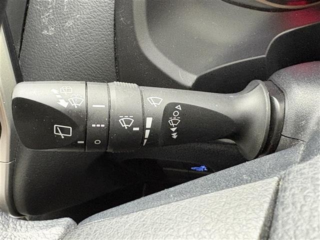 Toyota LAND CRUISER PRADO 2023 7310376-19