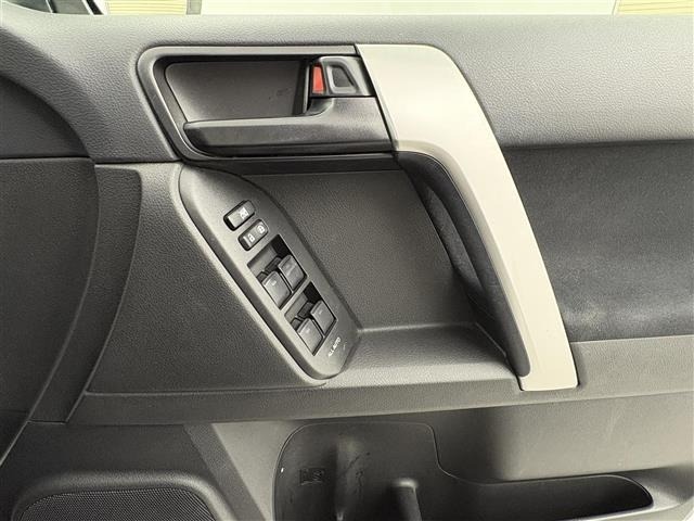 Toyota LAND CRUISER PRADO 2023 7310376-7