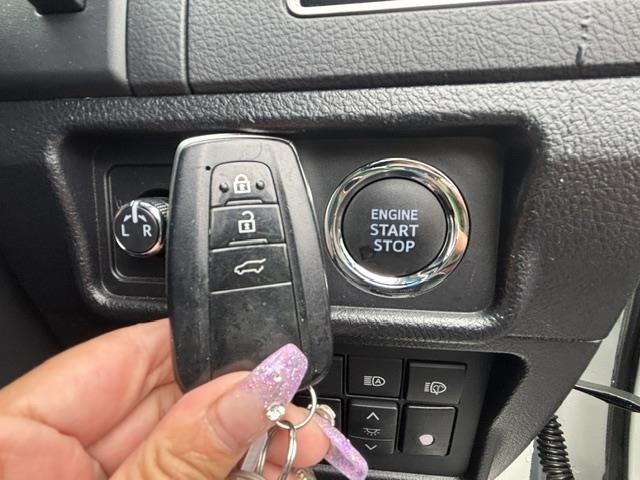 Toyota LAND CRUISER PRADO 2019 7310872-5