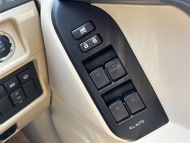Toyota LAND CRUISER PRADO 2023 7311004-19